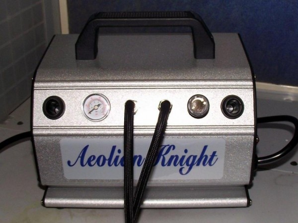 2 HN Tools Absolute Airbrush Aeolian Knight tragbarer Kompressor
