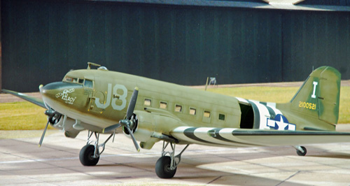 Train aérien Douglas C-47 1:72