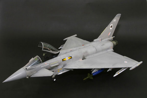 5-HN-Ac-Revell-Eurofighter-ไต้ฝุ่น-Twin-Seater-1.32