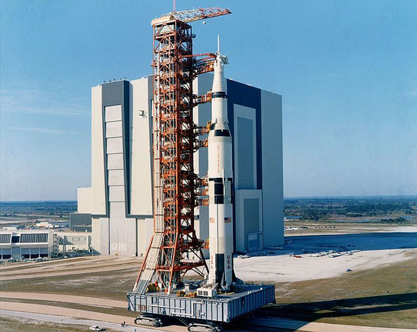 1a-HN-Ac-Revell-Apollo-Saturno-V-1.144