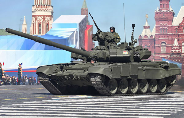 1d-HN-Ar-Revell-रूसी-युद्ध-टैंक-T90A-1.72