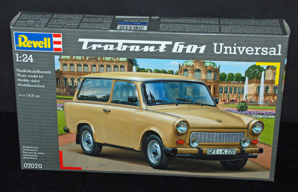 Revell Trabant 601 Universal 1:24