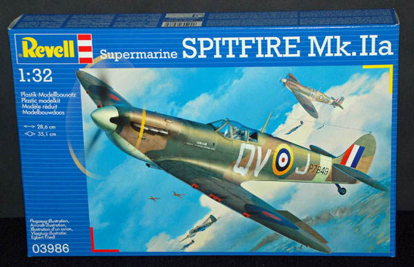 1-HN-Ac-Revell-Supermarine-Spitfire-MkIIa-1.32
