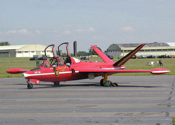 2-HN-Ac-Airfix-Fouger-CM170-Magister-1.72