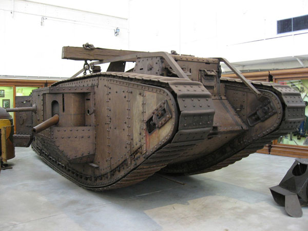 01 BN ArTamiyaイギリス戦車MkIVオスDC1.35 Pt1