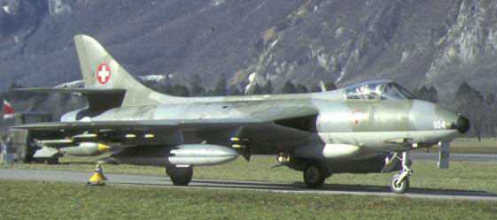 01h BN Ac Revell Hawker Hunter Miss Demeanor 1.32 Pt1