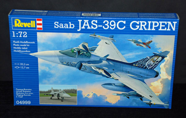 1-HN-Ac-Revell-Saab-JAS-39C-Gripen、-1.72