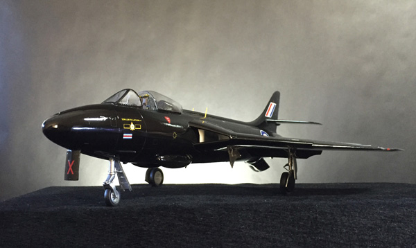 2 BN-Ac-Revell- RAF ลูกศรสีดำ Hawker Hunter 1.32