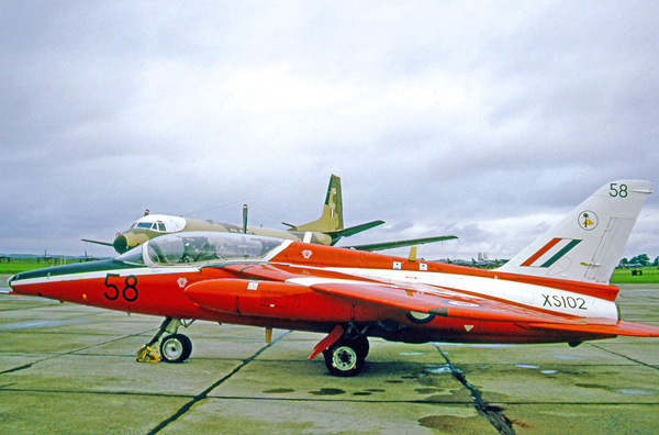 Folland (Hawker Siddeley) Gnat T.1 XS102 de la 4 Flying Training School de la RAF Chivenor en 1971 (Avec l'aimable autorisation de Ruth AS)