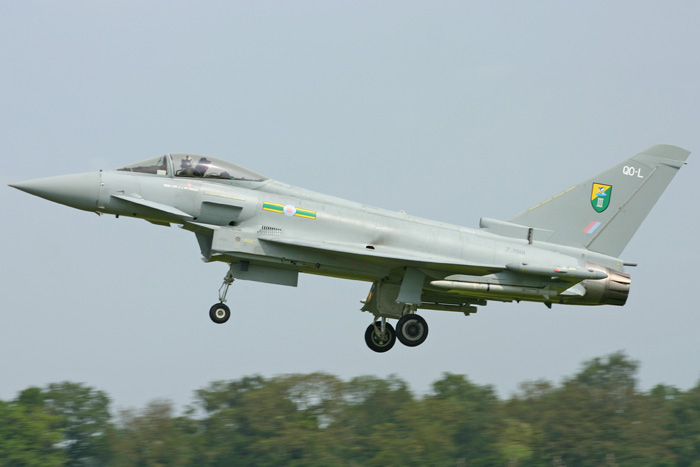 Revell Eurofighter Typhoon Kursi Tunggal F.2 1:48