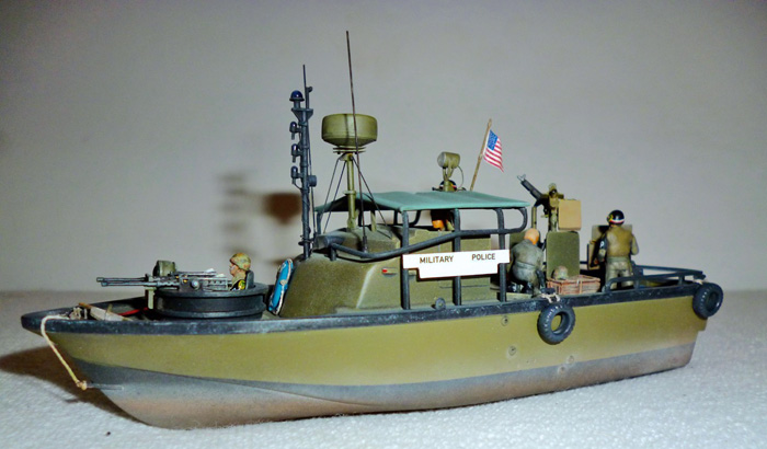2 Маха Вьетнамский речной катер PBR 31 Mk.II Pibber 1:72