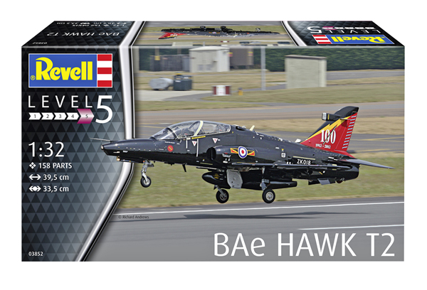 Revell (Mantan Kinetik) BAe Hawk T.2 1:32