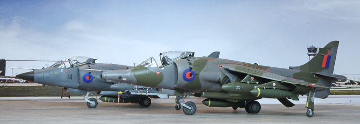 Kinetic Gold Series Harrier GR1 / GR3 (2 en 1) 1:48