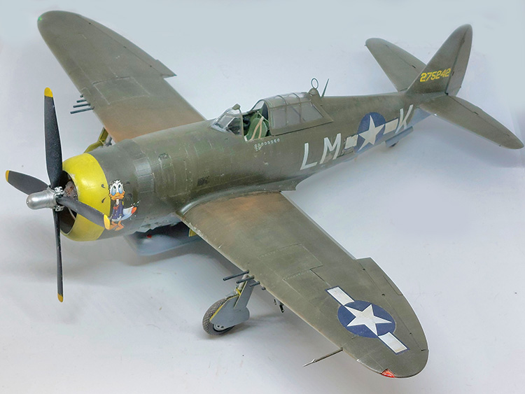 P-47D Thunderbolt Jiletli Sırt 1:32